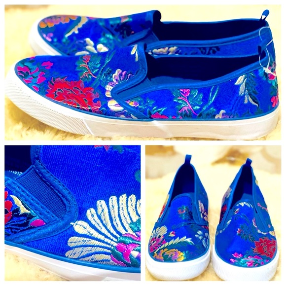 NEW Embroidery Slip-on Flat Shoes, Blue, Size 6 - Picture 1 of 6